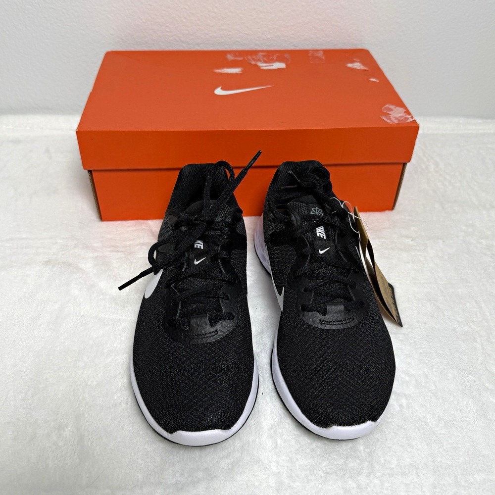Nike Revolution 6 NN Women's Sneakers Black/White Size 6.5 NWT Box included